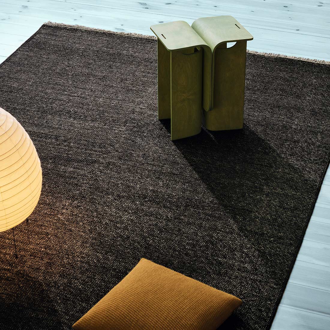 クヴァドラ イールドナチュラリーカラードフリンジ 0191 ラグ