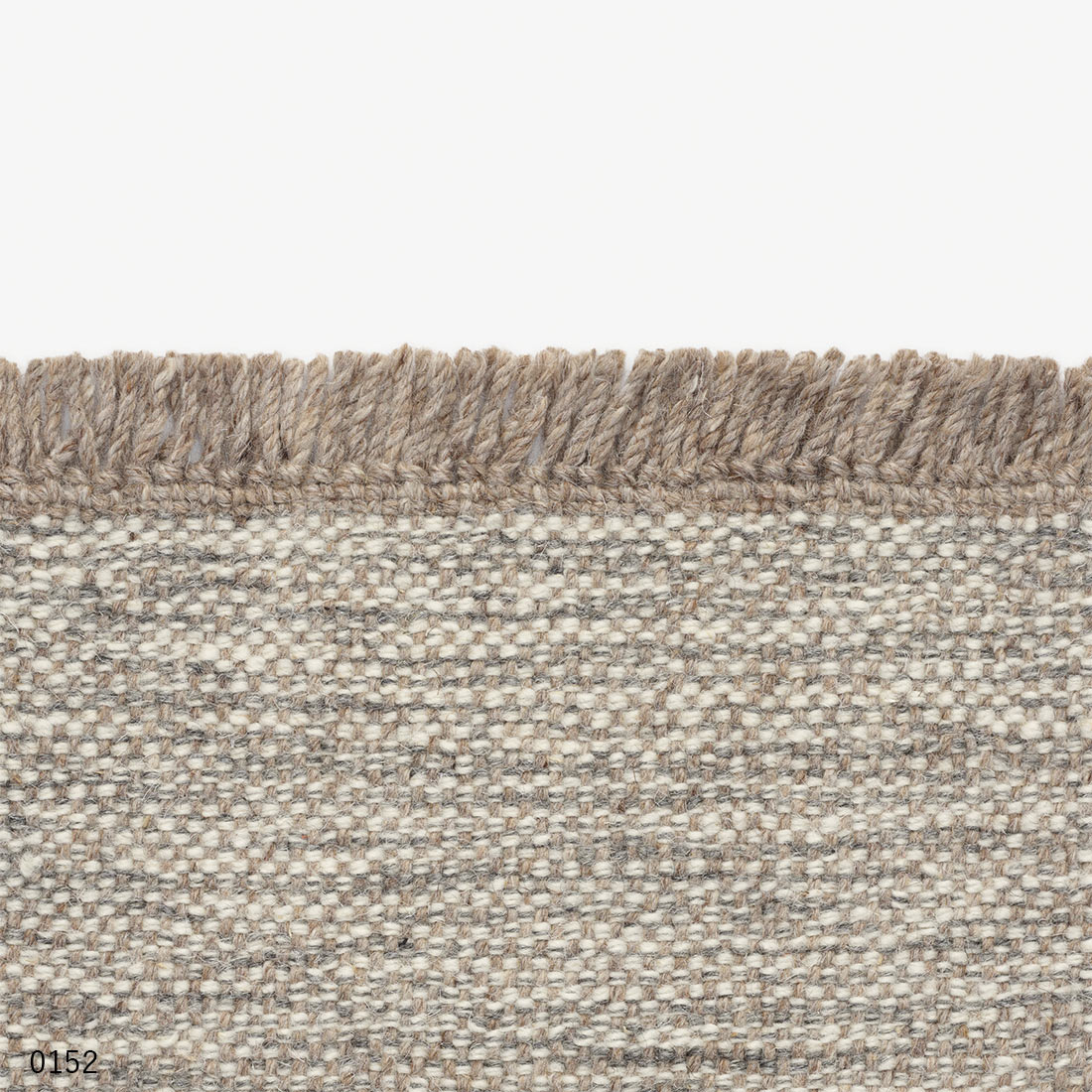 クヴァドラ イールドメランジナチュラリーカラードフリンジ ラグ