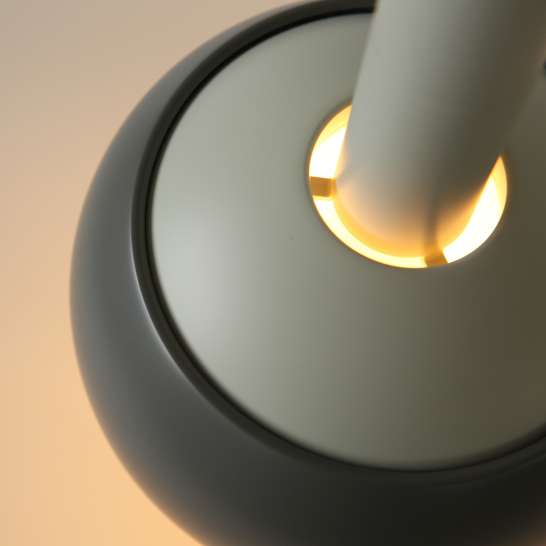 FJ Elements Table Lamp