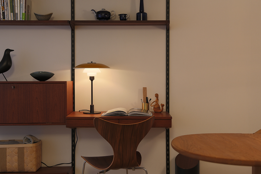 PH 3 1/2-2 1/2 Tableのイエローのインテリア