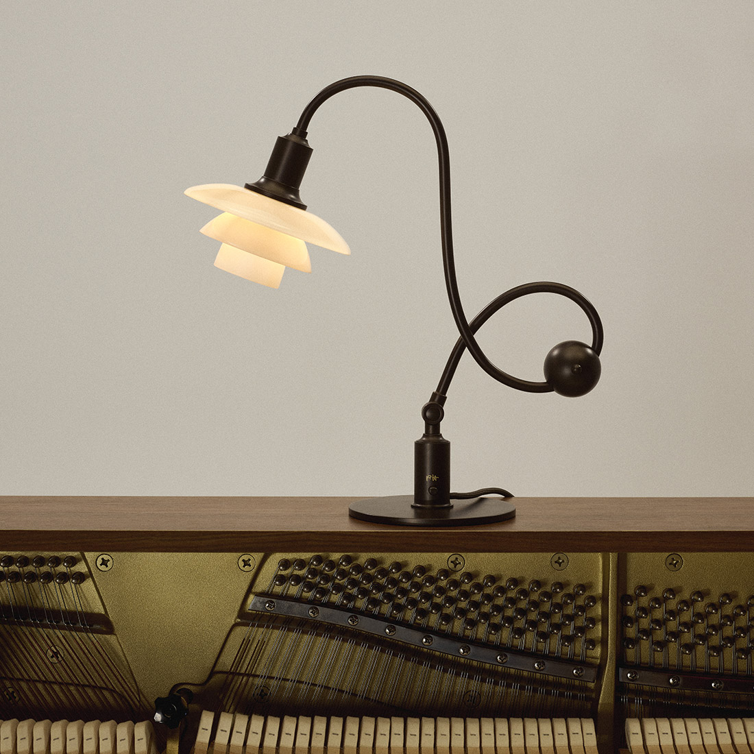 PH 1/1 Piano Table Lamp