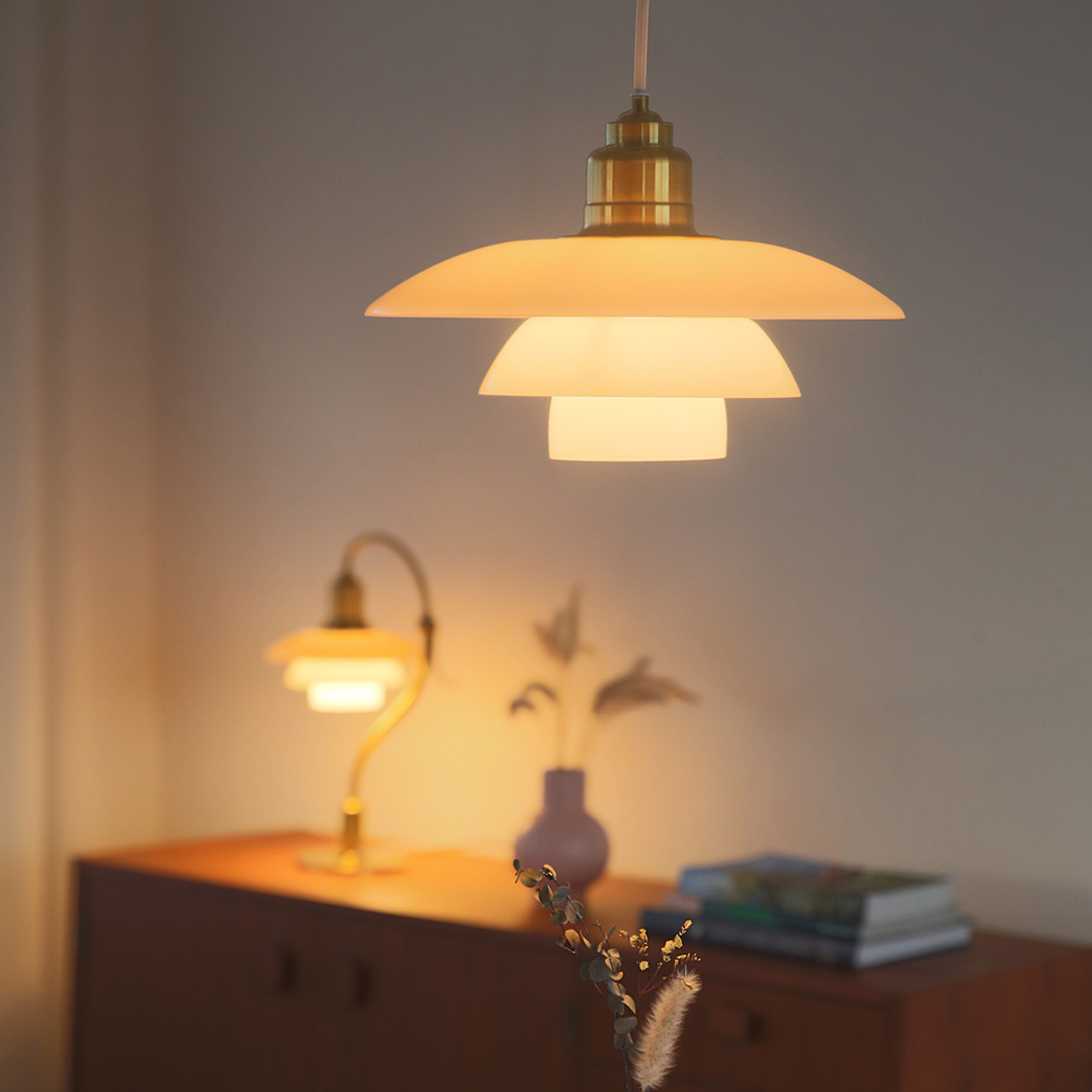 PH 3 1/2-3 Glass Pendant