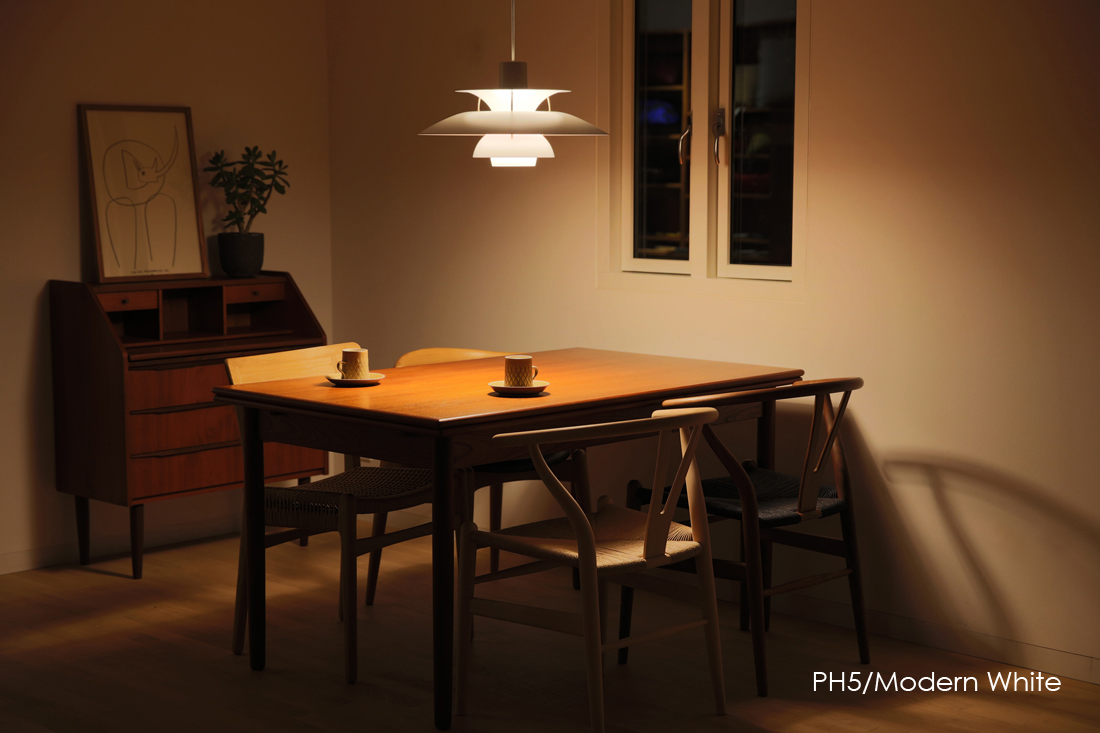 PH 3 1/2-3 Glass Pendant