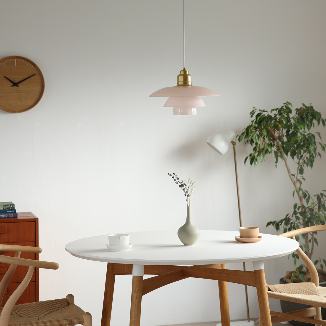 PH 3 1/2-3 Glass Pendant