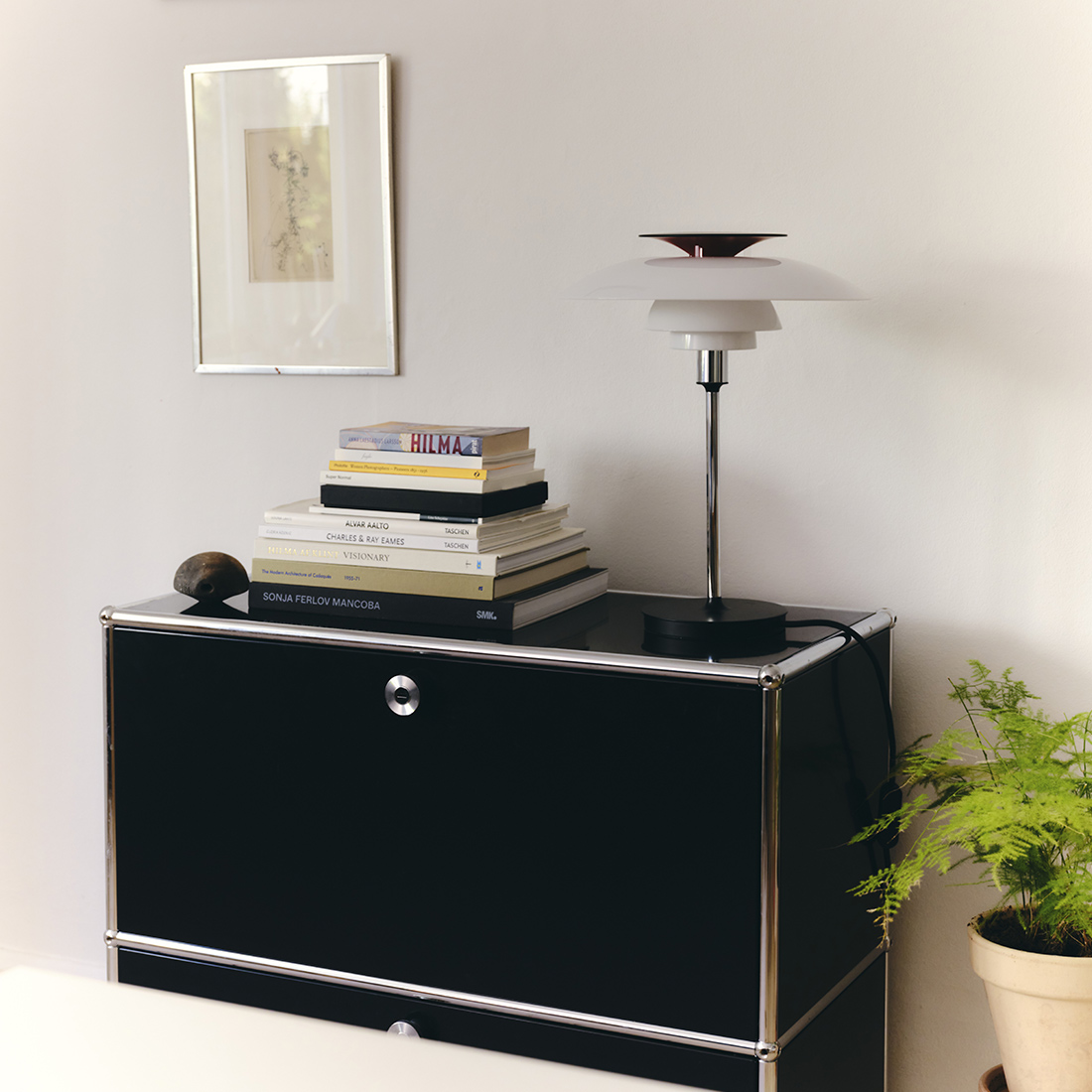 PH 80 Table Lamp シルヴァー・クロームとUSMハラー