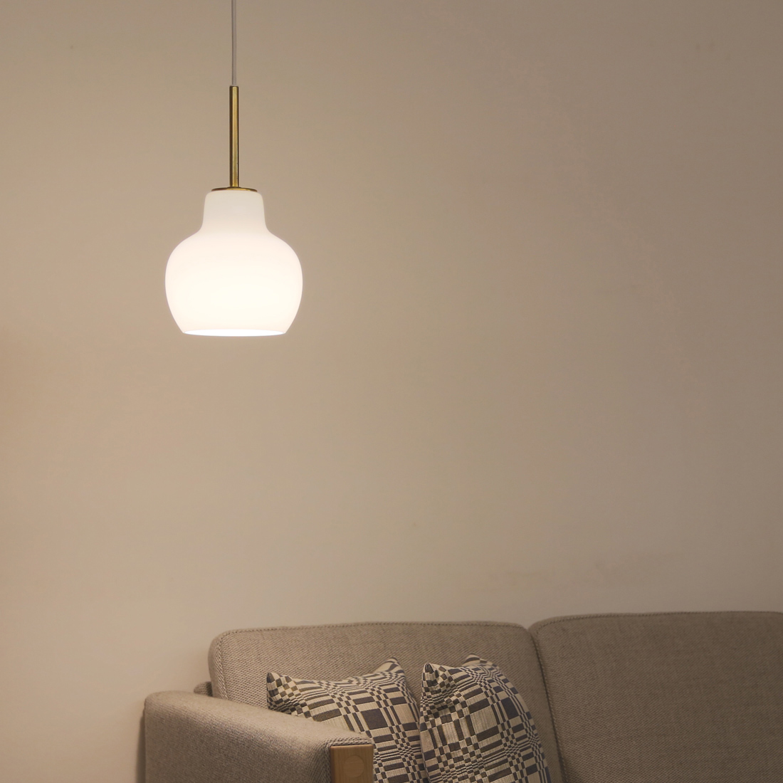 VL Ring Crown 1 ペンダント