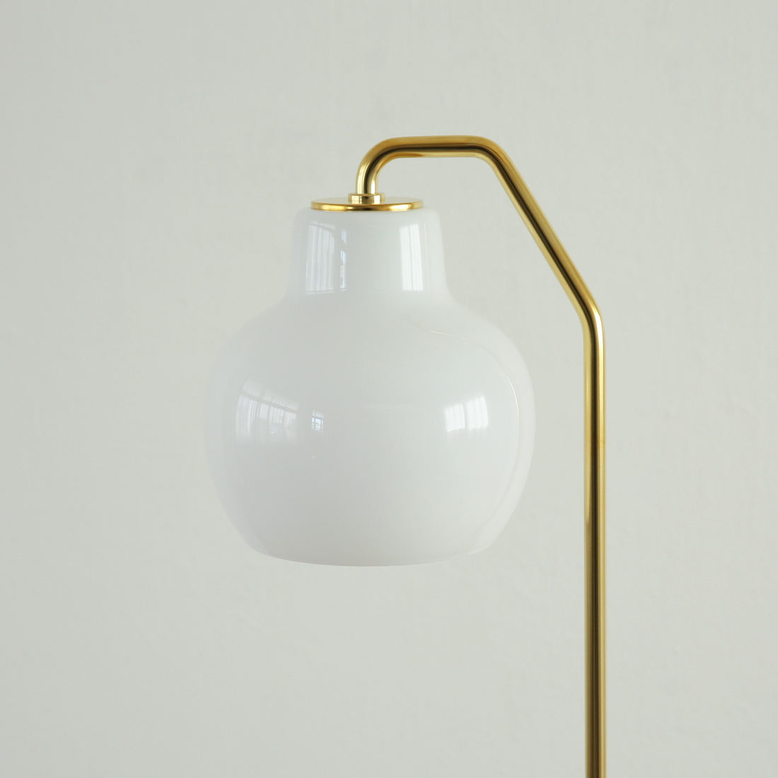 VL Ring Crown Floor Lamp