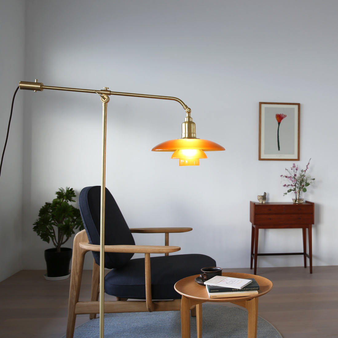 PH 3/2 琥珀色ガラスフロアランプ