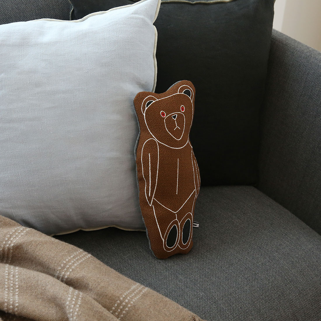 クリクマベア ソファクッションとのスタイリング