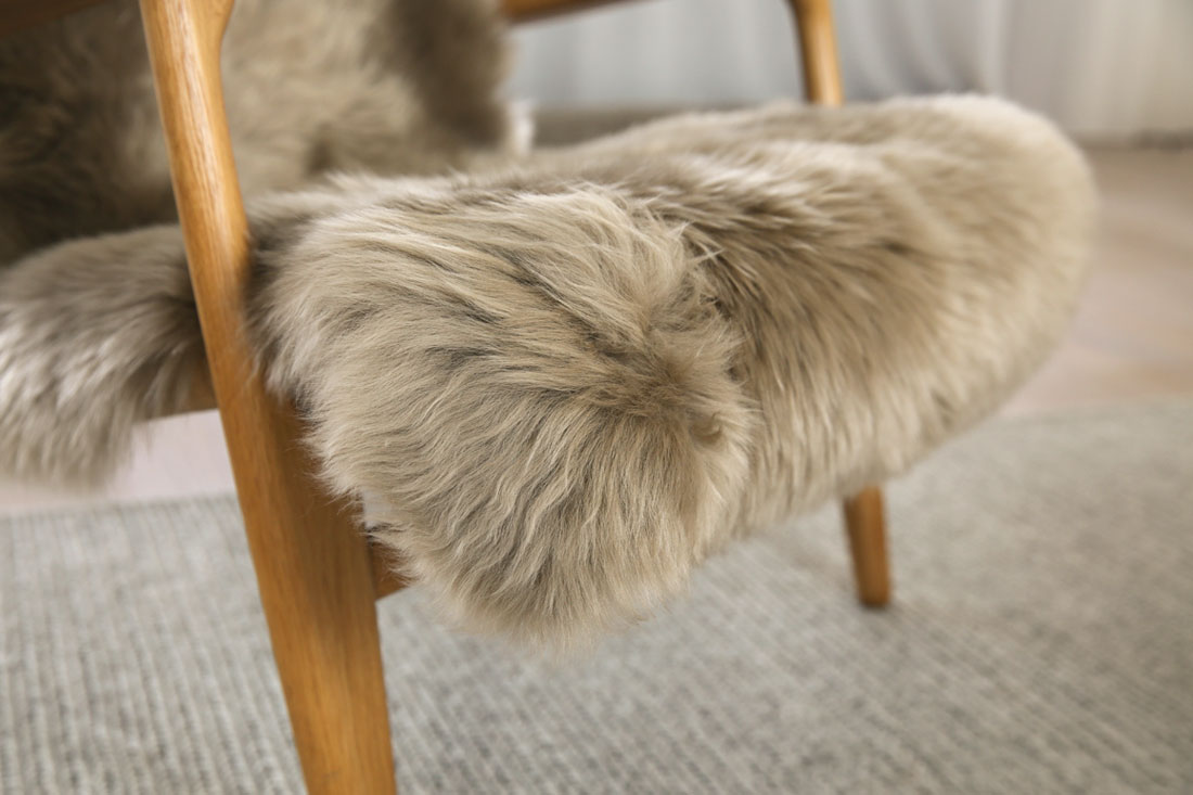 心地よい柔らかさと温かさ最高品質のシープスキン