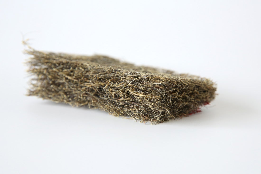 コンパクトに佇むラウンジチェア PP16