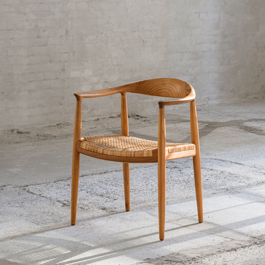 椅子の中の椅子「ザ・チェア」PP501