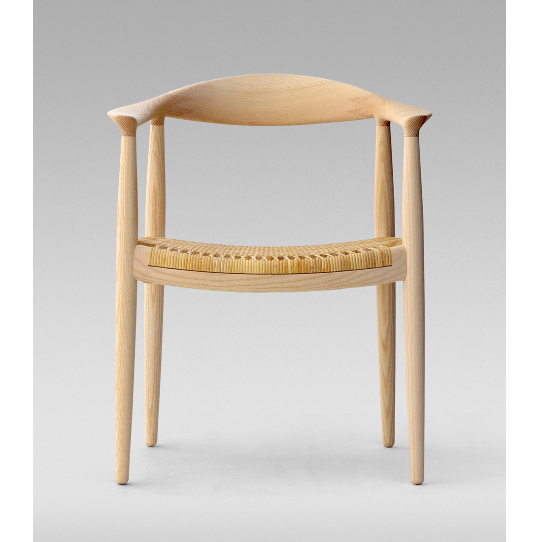 椅子の中の椅子「ザ・チェア」PP501