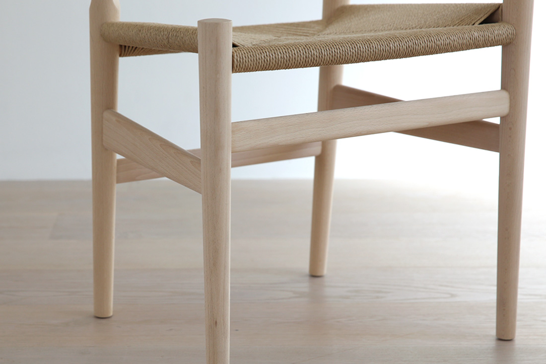 日々の暮らしに寄り添うダイニングチェアPP68