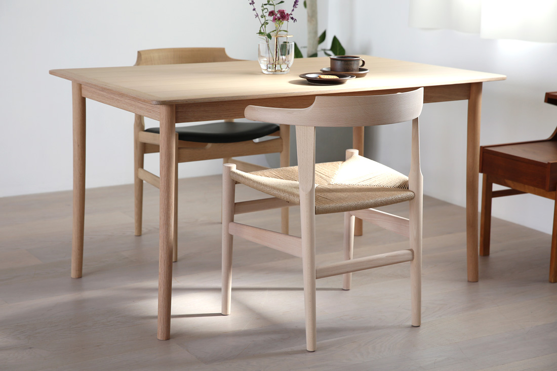 日々の暮らしに寄り添うダイニングチェアPP68