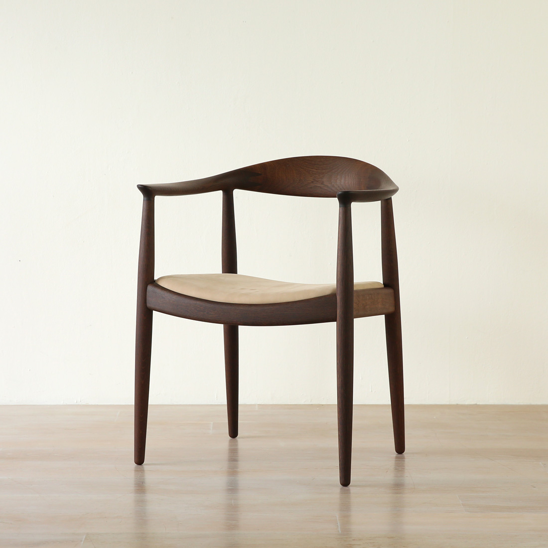 椅子の中の椅子「ザ・チェア」PP503