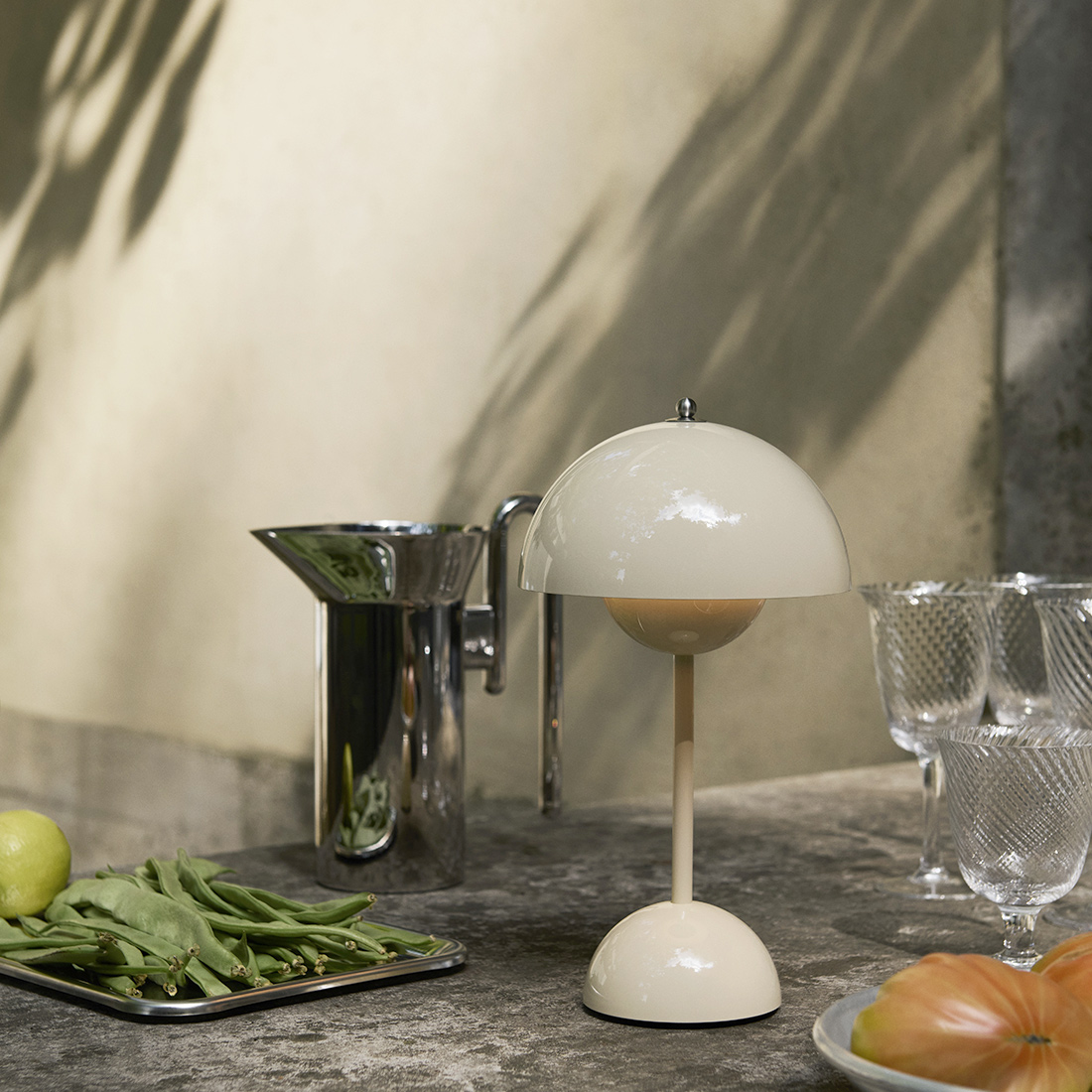 フラワーポットポータブルライトの新色