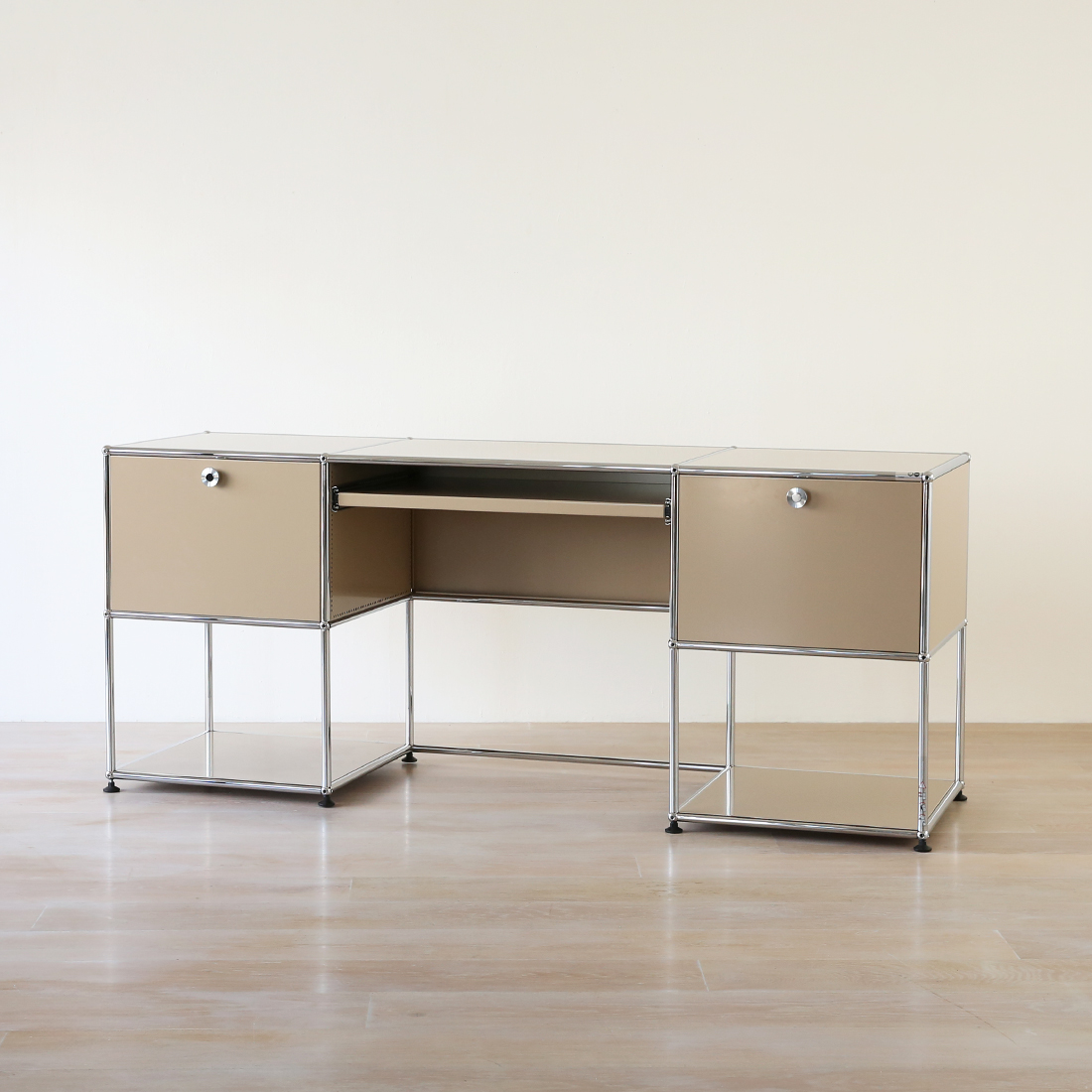 USM Haller デスク