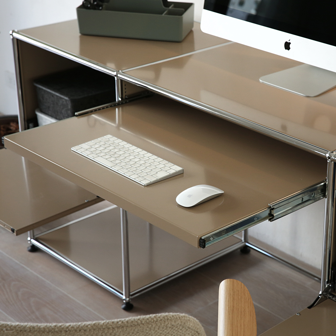 USM Haller デスク