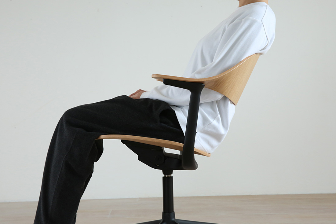 身体を自然に動かすアクティブシーティング