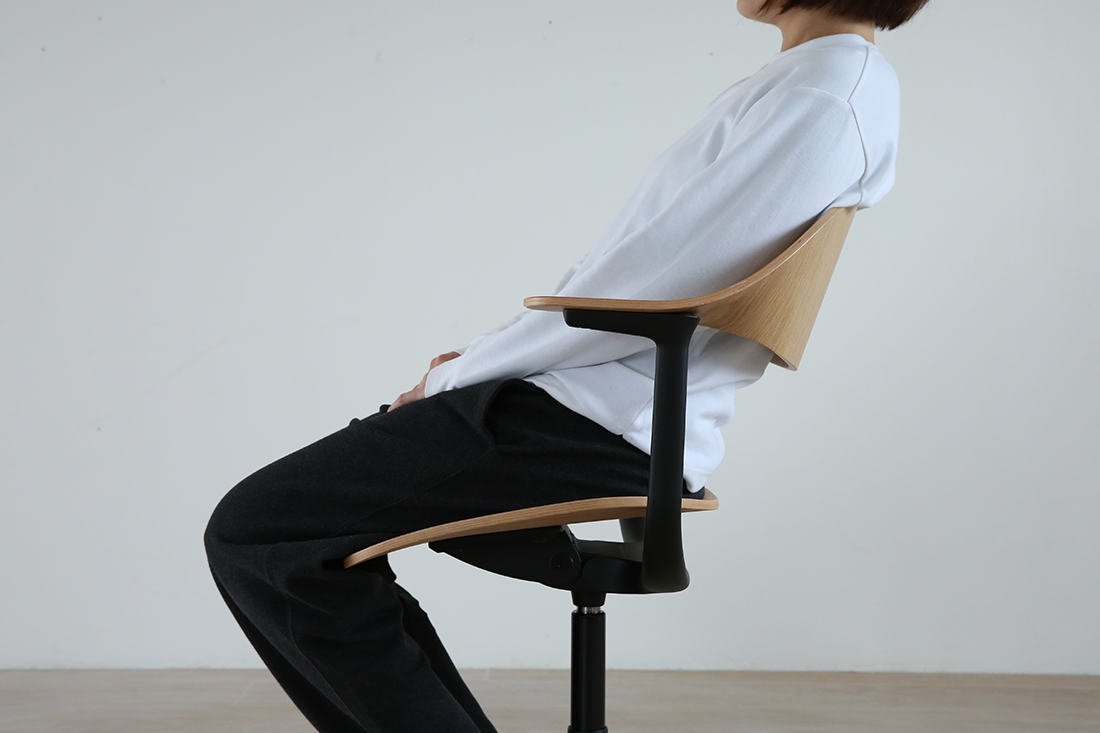 身体を自然に動かすアクティブシーティング