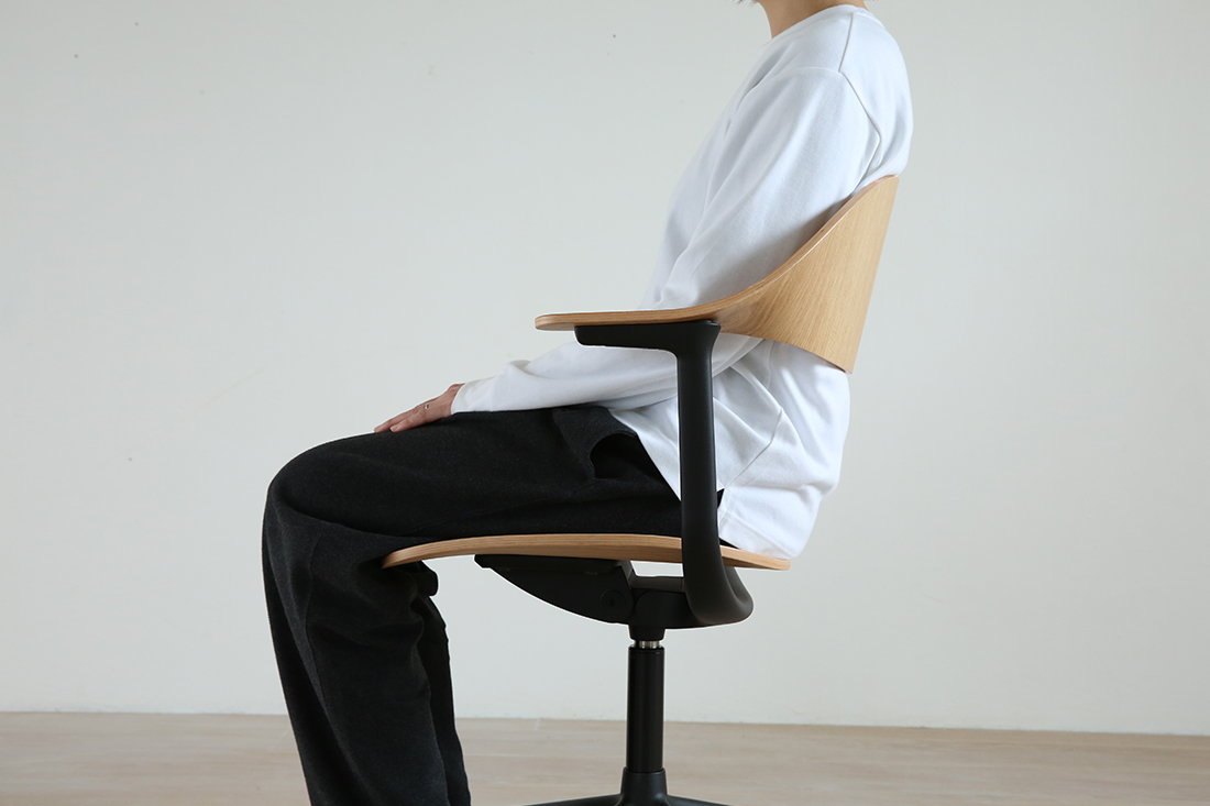 身体を自然に動かすアクティブシーティング