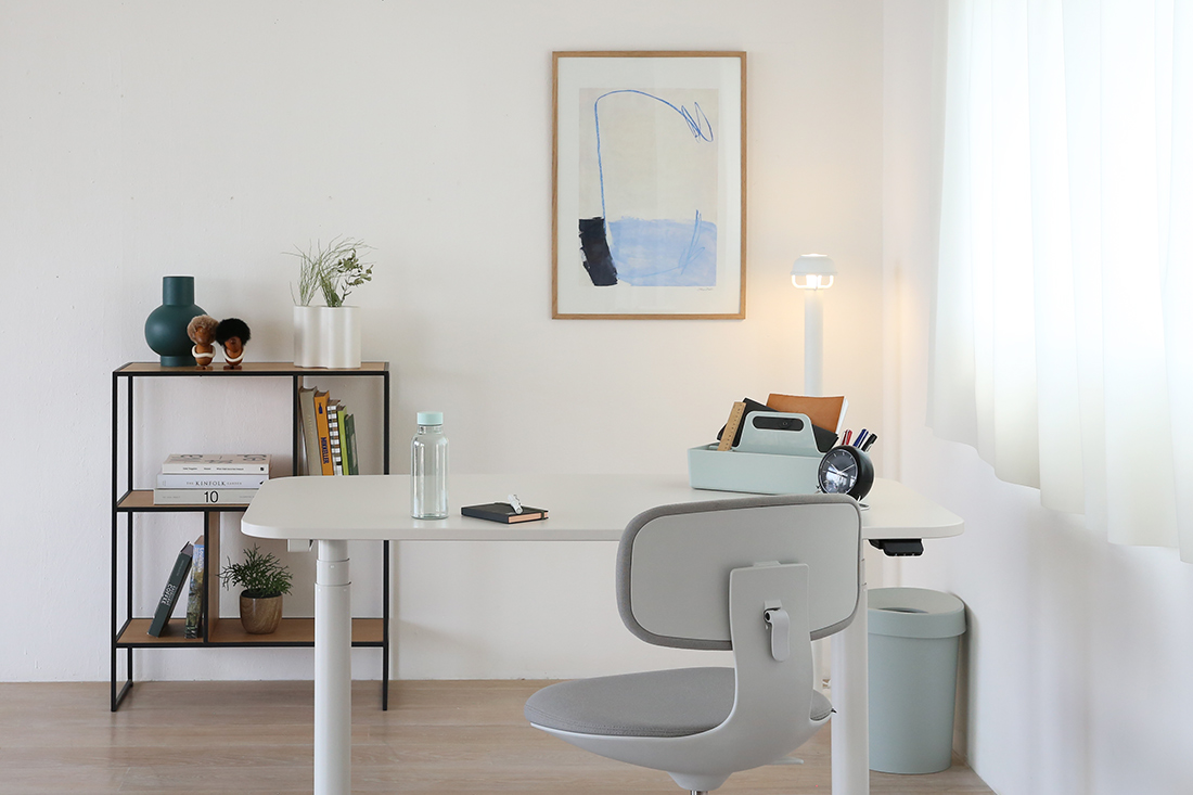 Tyde 2 Home Desk ホワイト