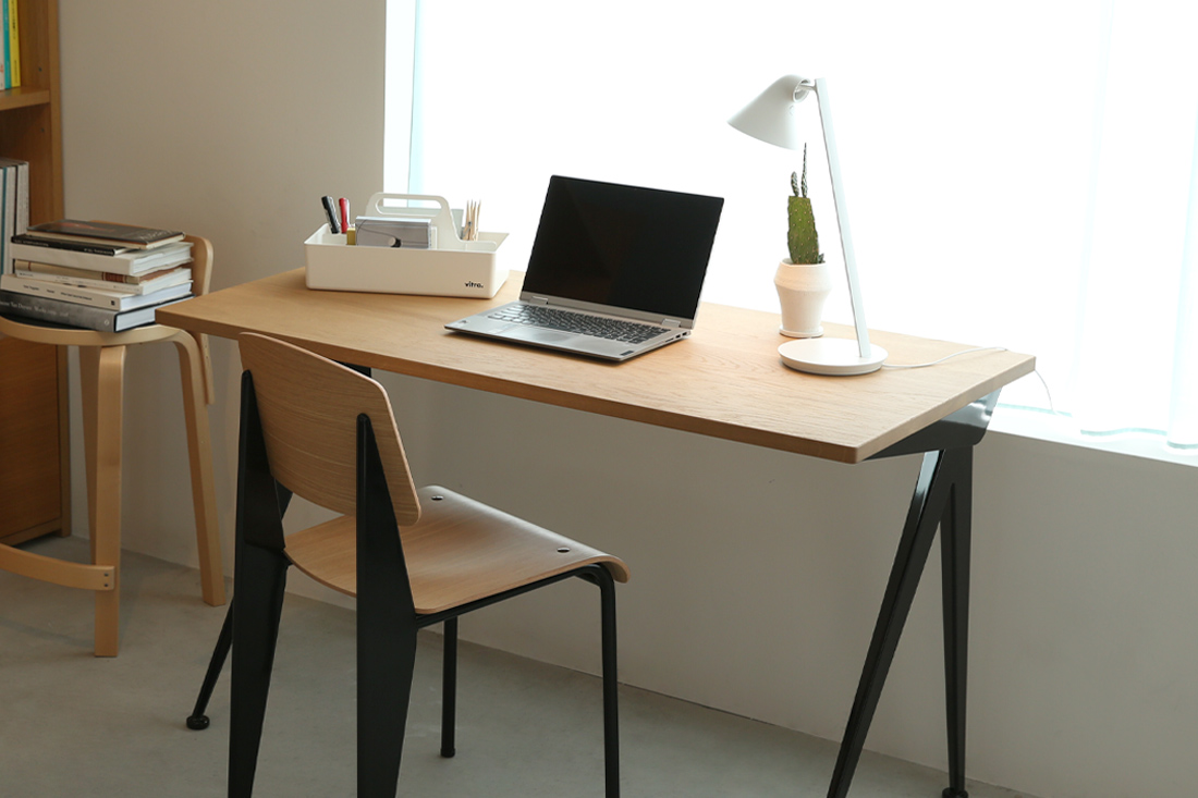 Compas Directionデスク 