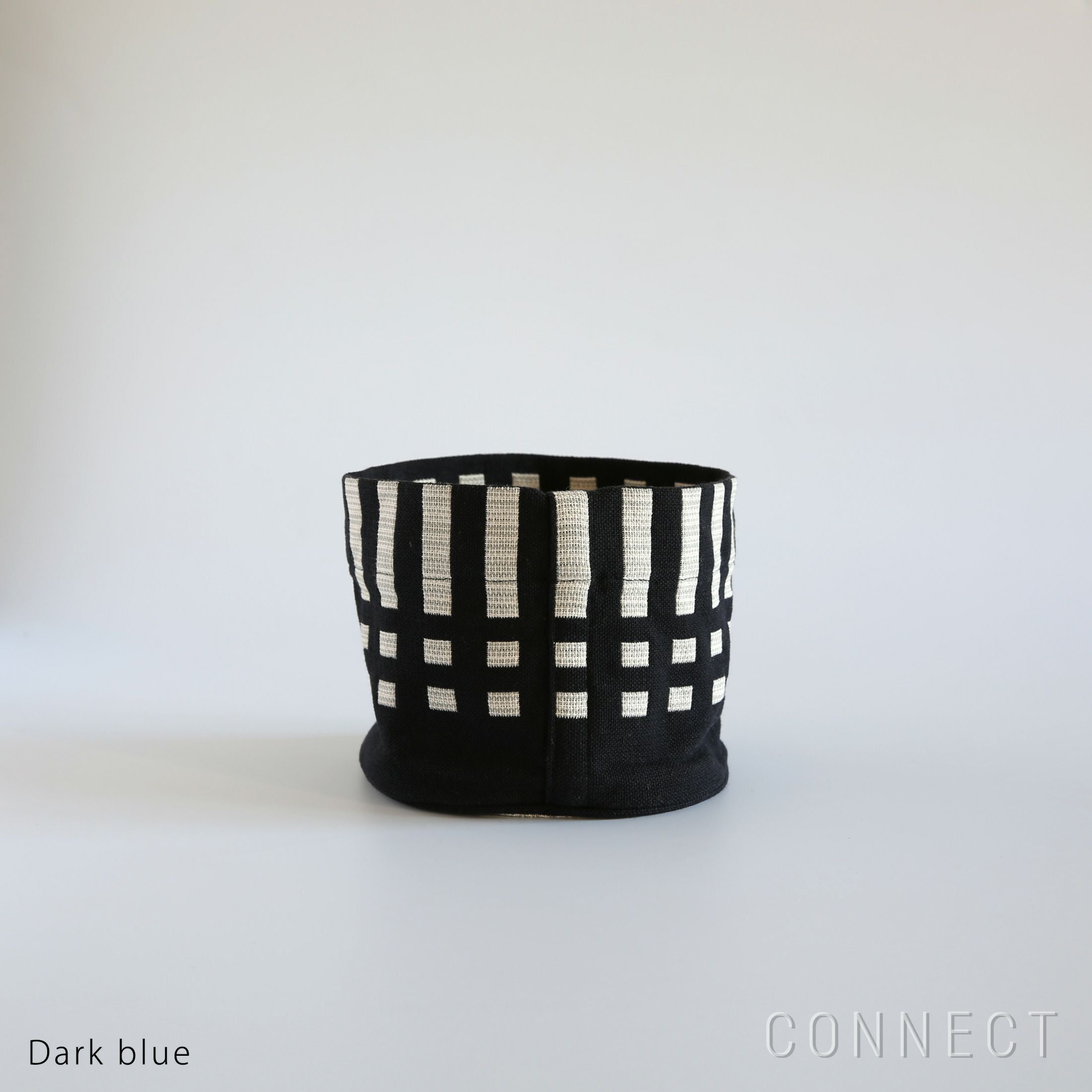 000000000188-01.jpg?size=m&w=