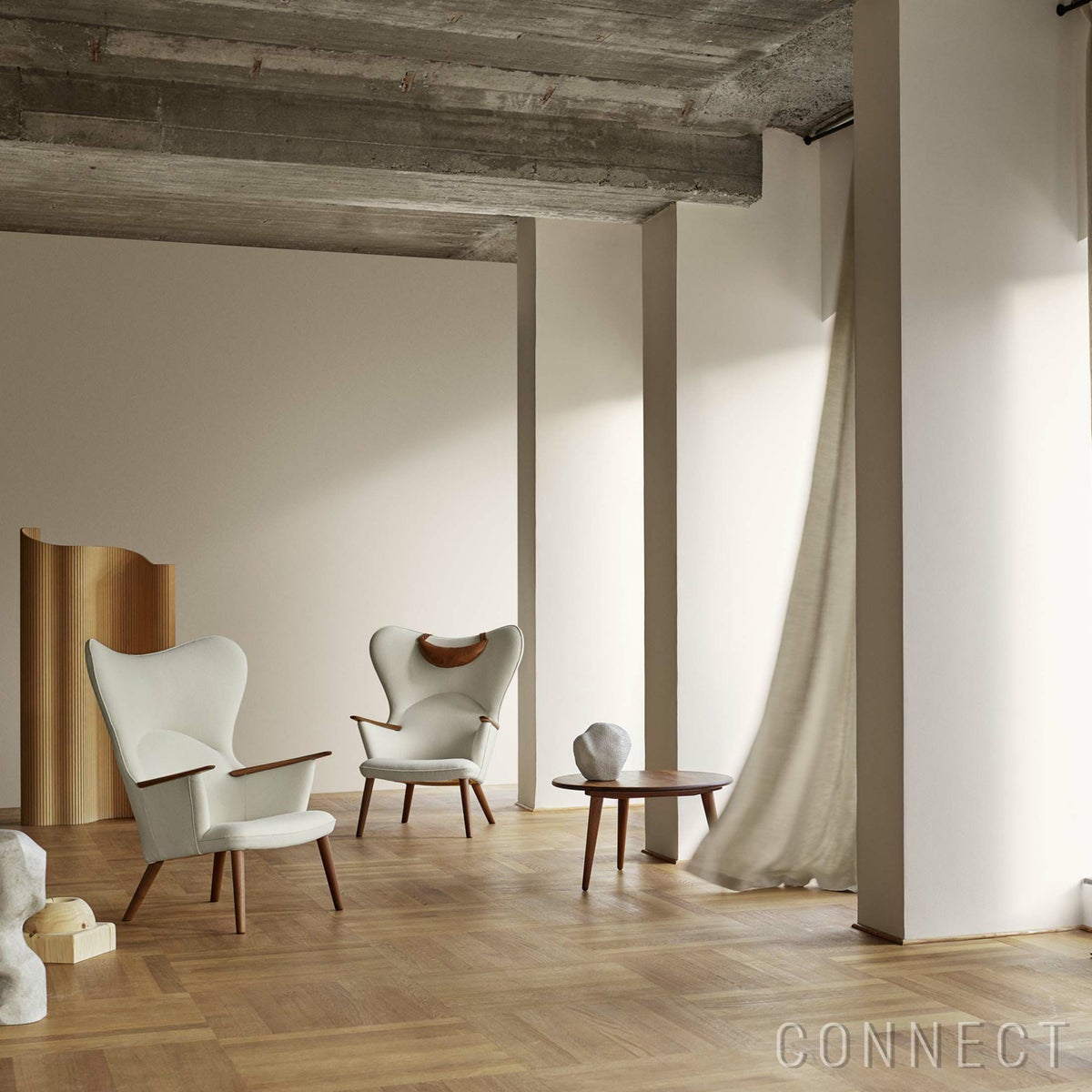 CARL HANSEN & SON（カール・ハンセン＆サン） / CH008 / ウォルナット材・オイル仕上げ / φ78cm / コーヒーテーブル