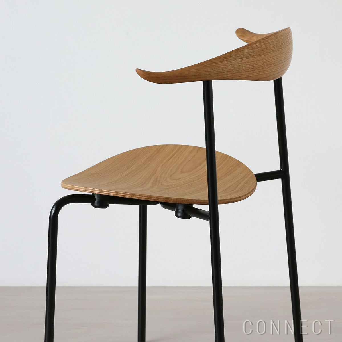 CARL HANSEN & SON（カール・ハンセン＆サン） / CH88T / オーク材・オイル仕上げ・ブラック脚 / ダイニングチェア