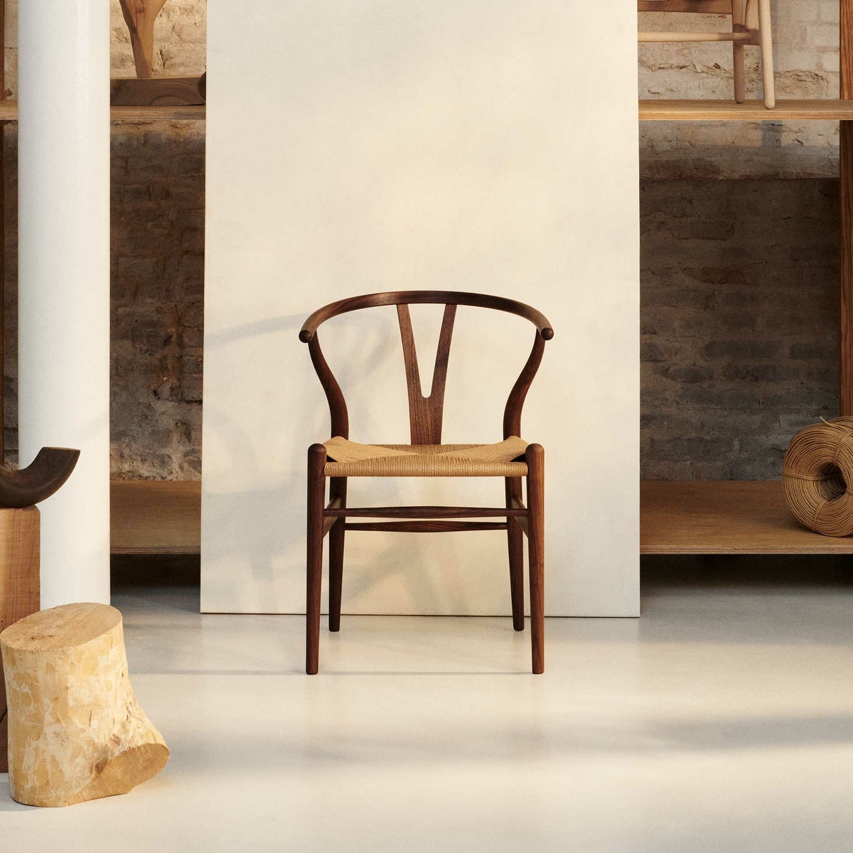 CARL HANSEN & SON （カール・ハンセン＆サン） / CH24 / Yチェア（ワイチェア） ウォルナット材・オイル仕上げ SH45cm