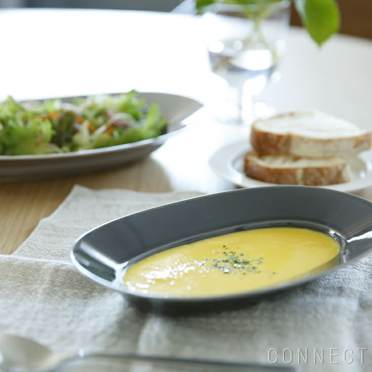 yumiko iihoshi porcelain（イイホシユミコ） / Oval plate M