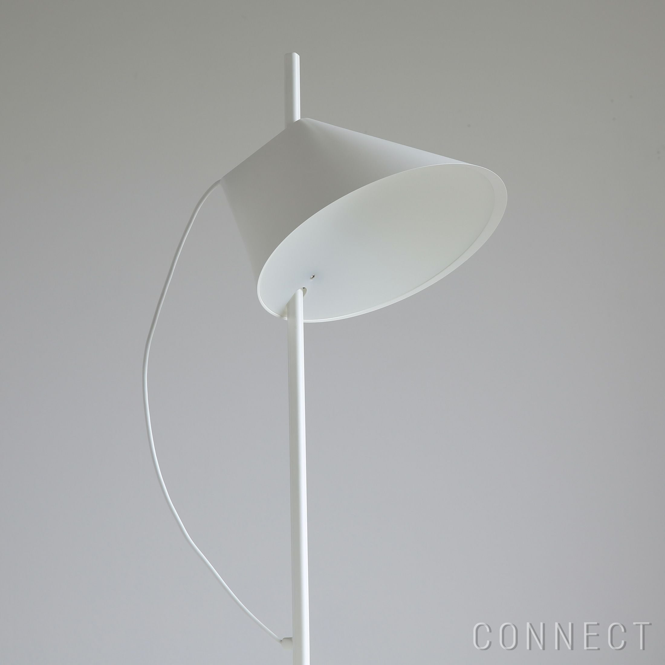 Louis Poulsen（ルイスポールセン） / Yuh（ユー） / Table | CONNECT
