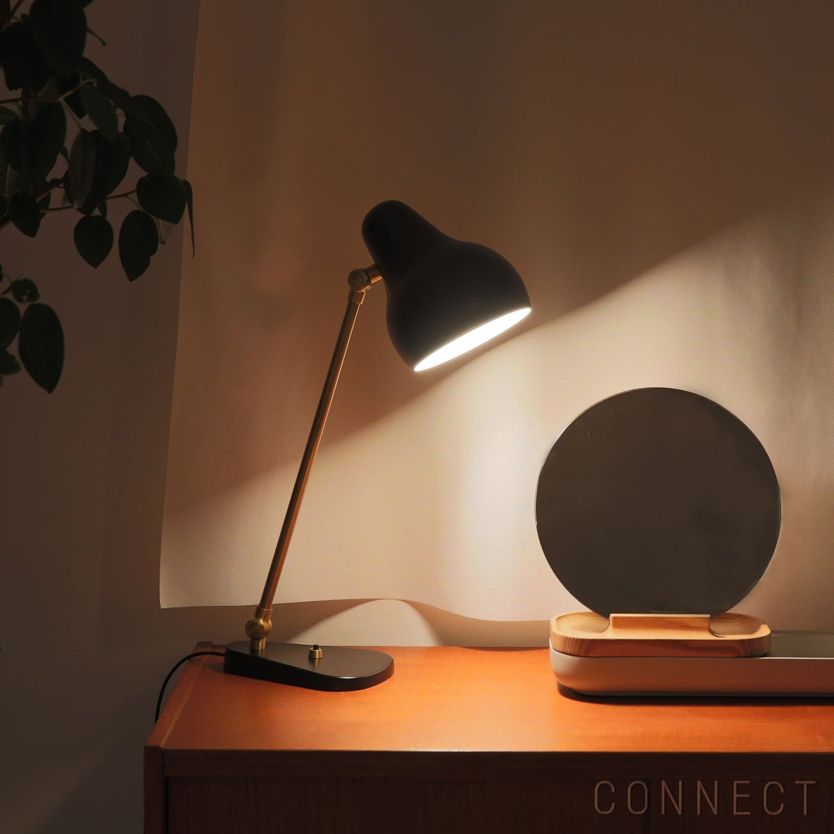 Louis Poulsen(ルイスポールセン) / VL 38 Table（VL38 テーブル)