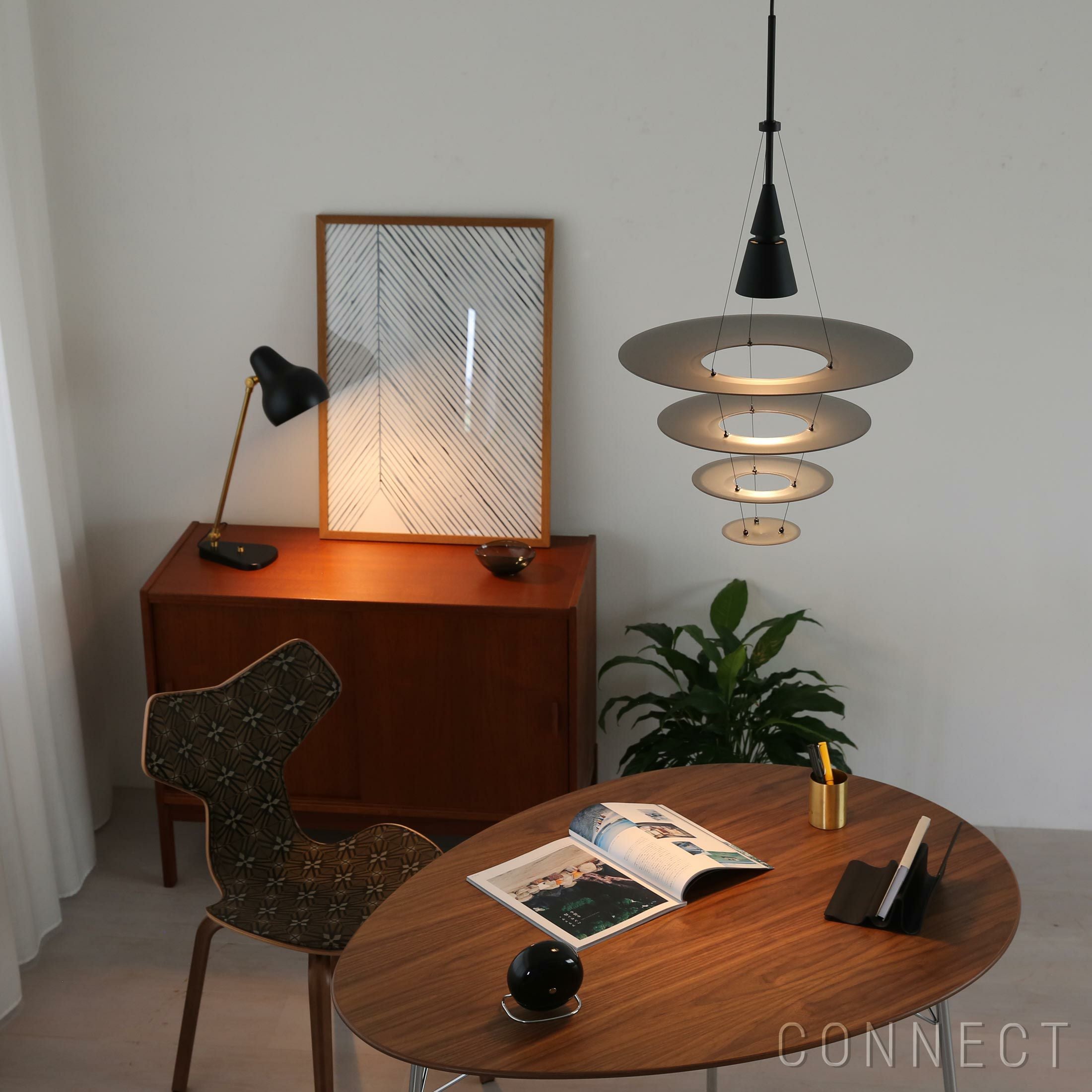 Louis Poulsenルイス・ポールセンペンダントライトEnigmaエニグマ Louis Poulsen（ルイスポールセン） / Enigma（エニグマ） 425 | CONNECT