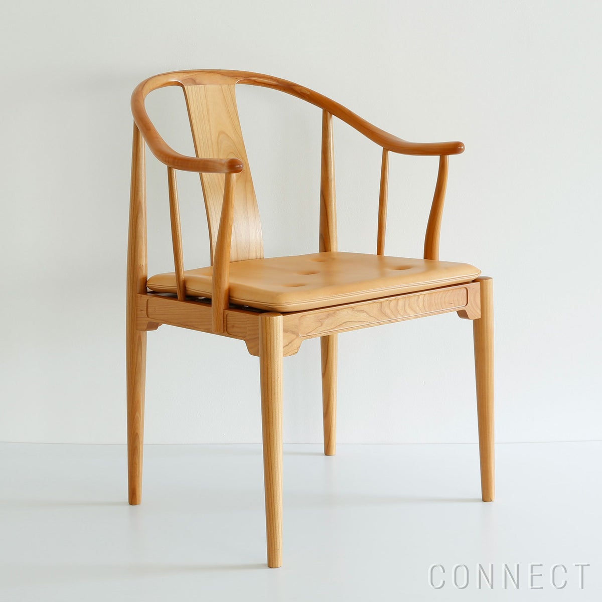 FRITZ HANSEN（フリッツ・ハンセン） / CHINA CHAIR（チャイナチェア） / チェリー（ラッカー仕上げ） / シートクッション：ナチュラルレザー