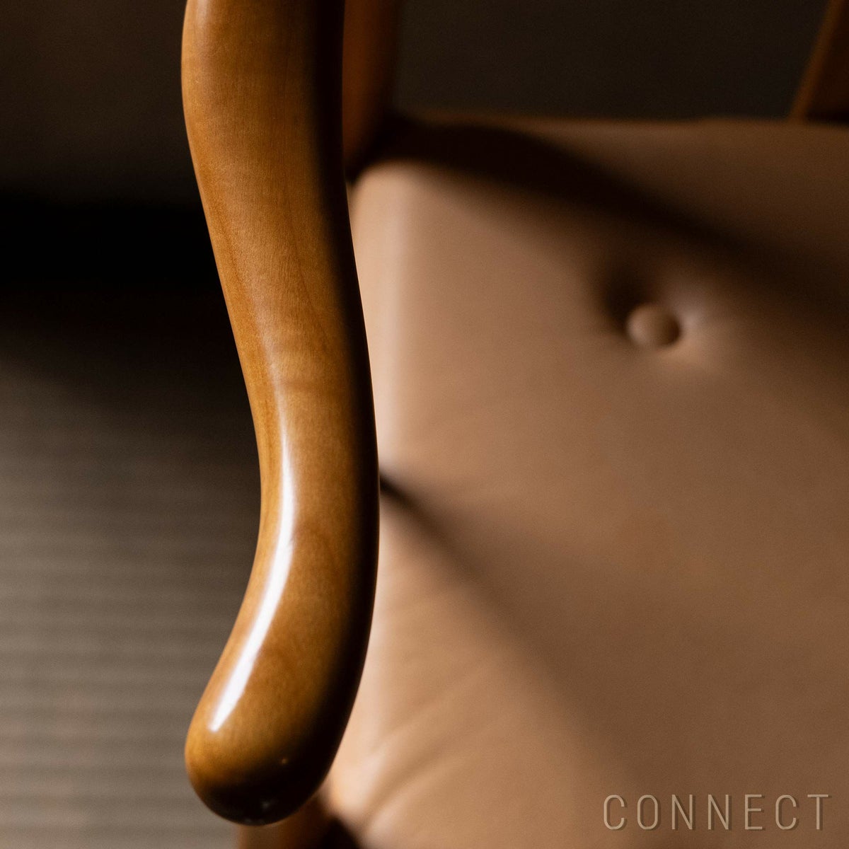 FRITZ HANSEN（フリッツ・ハンセン） / CHINA CHAIR（チャイナチェア） / チェリー（ラッカー仕上げ） / シートクッション：ナチュラルレザー