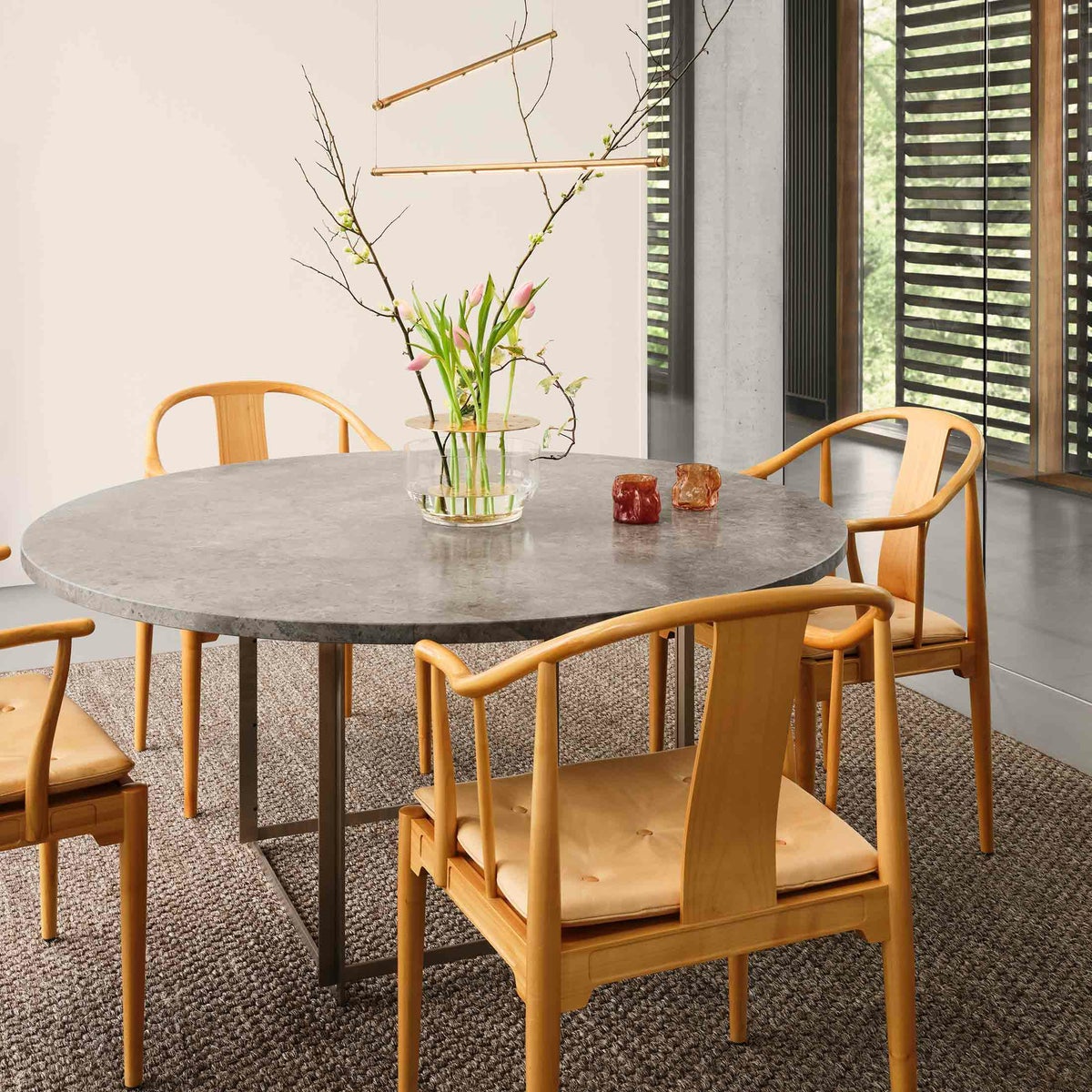 FRITZ HANSEN（フリッツ・ハンセン） / CHINA CHAIR（チャイナチェア） / チェリー（ラッカー仕上げ） / シートクッション：ナチュラルレザー