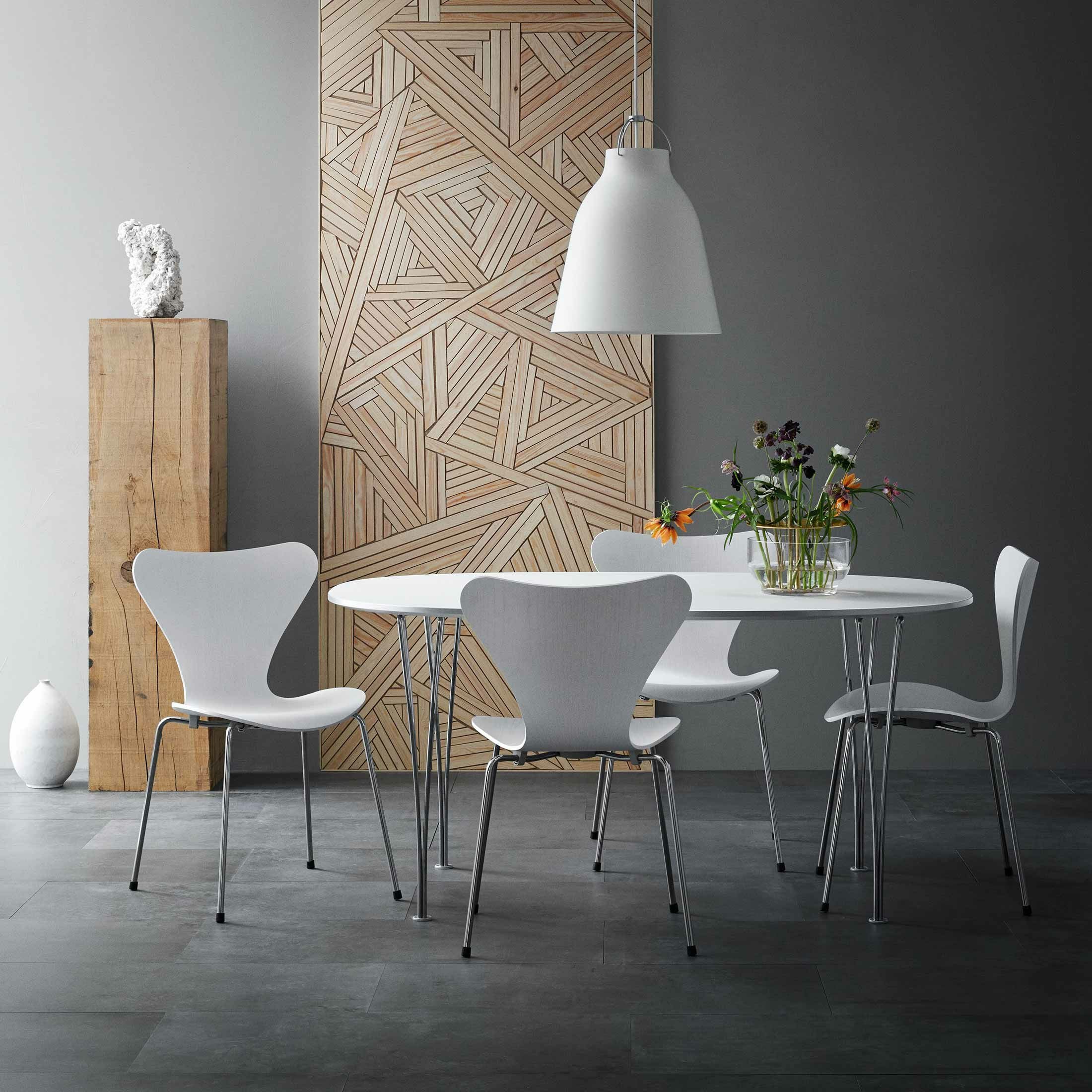 maro★フリッツハンセン　楕円テーブル　ホワイト　クローム ダイニングルームCP対象】FRITZ HANSEN（フリッツ・ハンセン） / TABLE