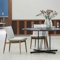 CARL HANSEN&SON （カールハンセン＆サン） E004 / EMBRACE CHAIR / ウォルナット材・オイル仕上げ / CLARA2-144