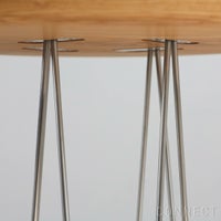 CARL HANSEN & SON （カール・ハンセン＆サン） E021 / EMBRACE LOUNGE TABLE / オーク材・オイル仕上げ・ステンレス脚 / φ48cm / コーヒーテーブル