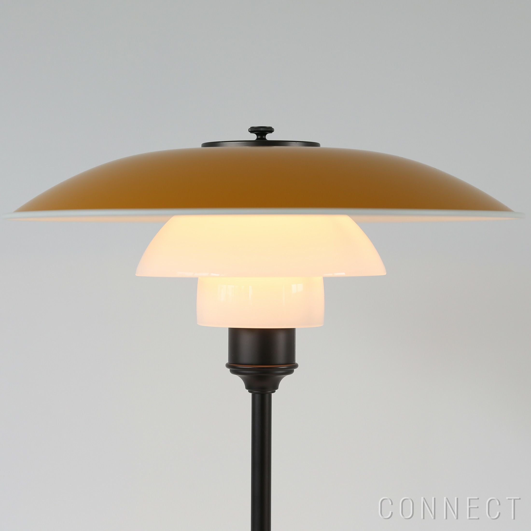 Louis Poulsen（ルイスポールセン） / PH 3 1/2-2 1/2 Table | CONNECT