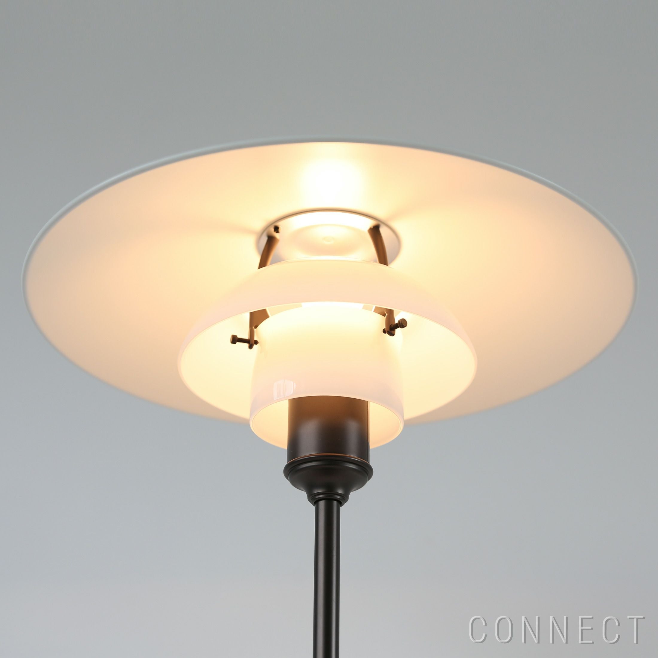 Louis Poulsen（ルイスポールセン） / PH 3 1/2-2 1/2 Table | CONNECT