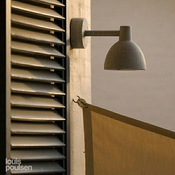 Louis Poulsen（ルイスポールセン） / Toldbod 220 Wall（トルボー220
