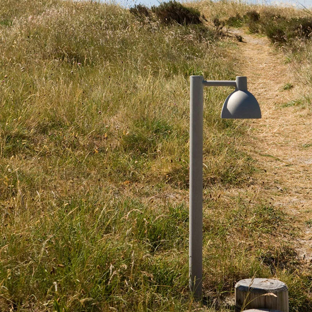 Louis Poulsen（ルイスポールセン） / Toldbod 155 Bollard（トルボー155ボラード） / H900 / 庭園灯