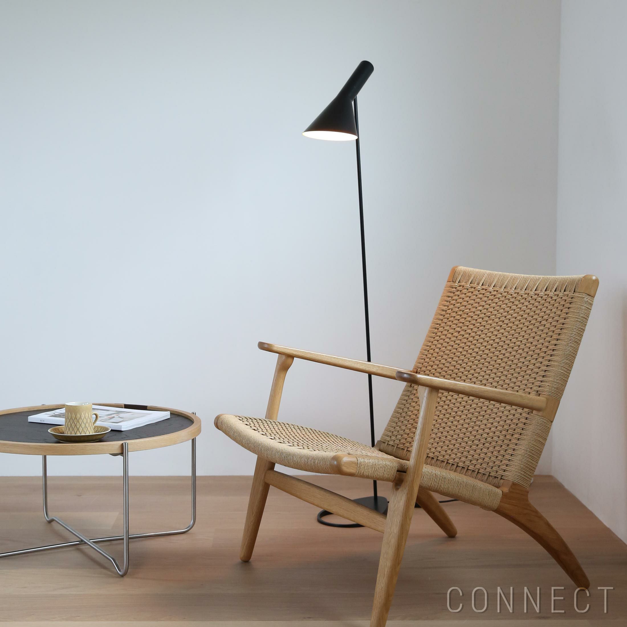 000000003003-04.jpg?size=m&w=