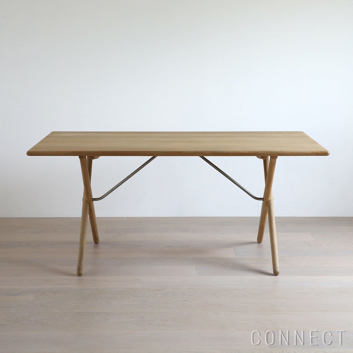 PP Mobler（PPモブラー） / PP85/160 Cross Legged Table（クロスレッグドテーブル） / オーク材・ソープ仕上げ