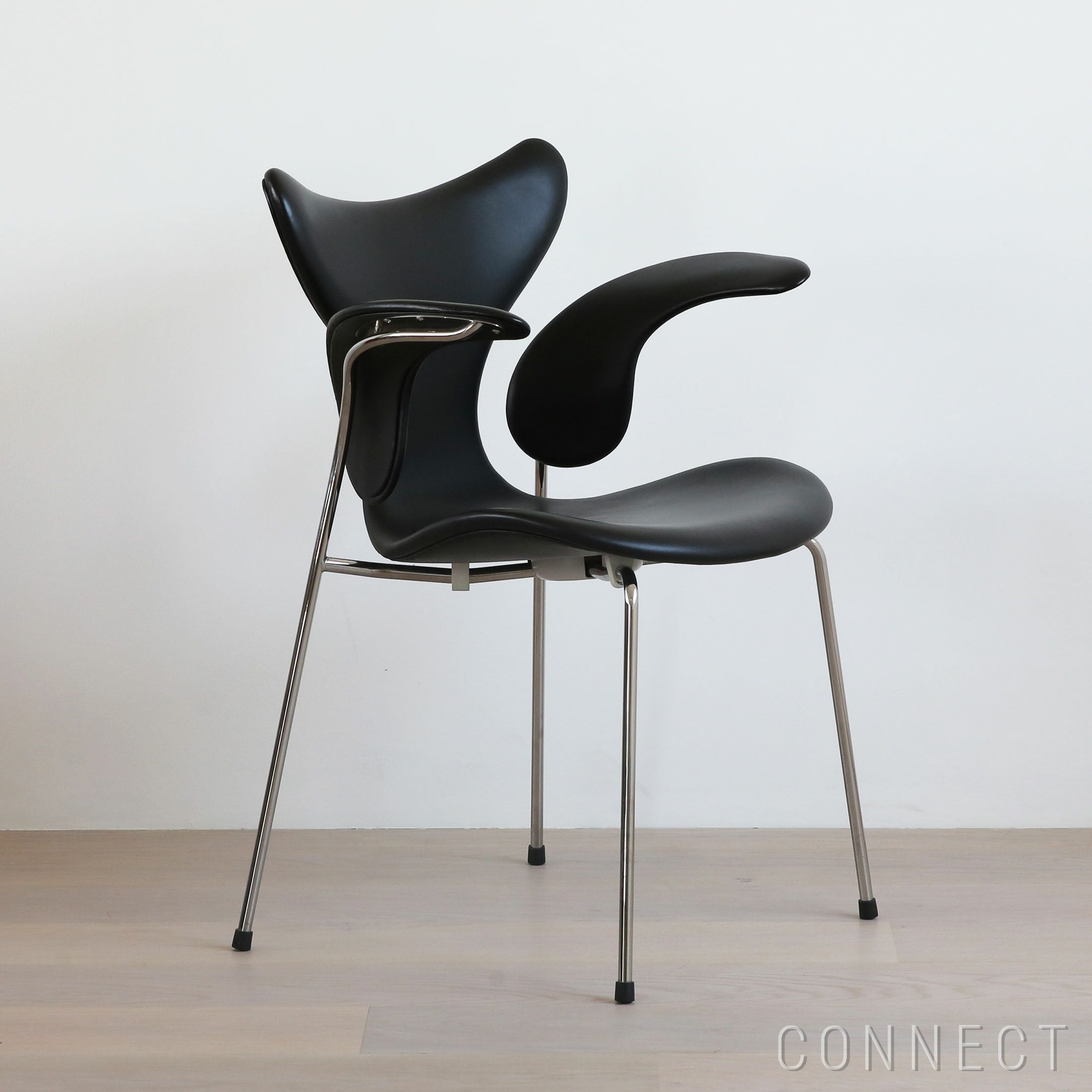 FRITZ HANSEN（フリッツ・ハンセン） / LILY（リリー） / アームチェア