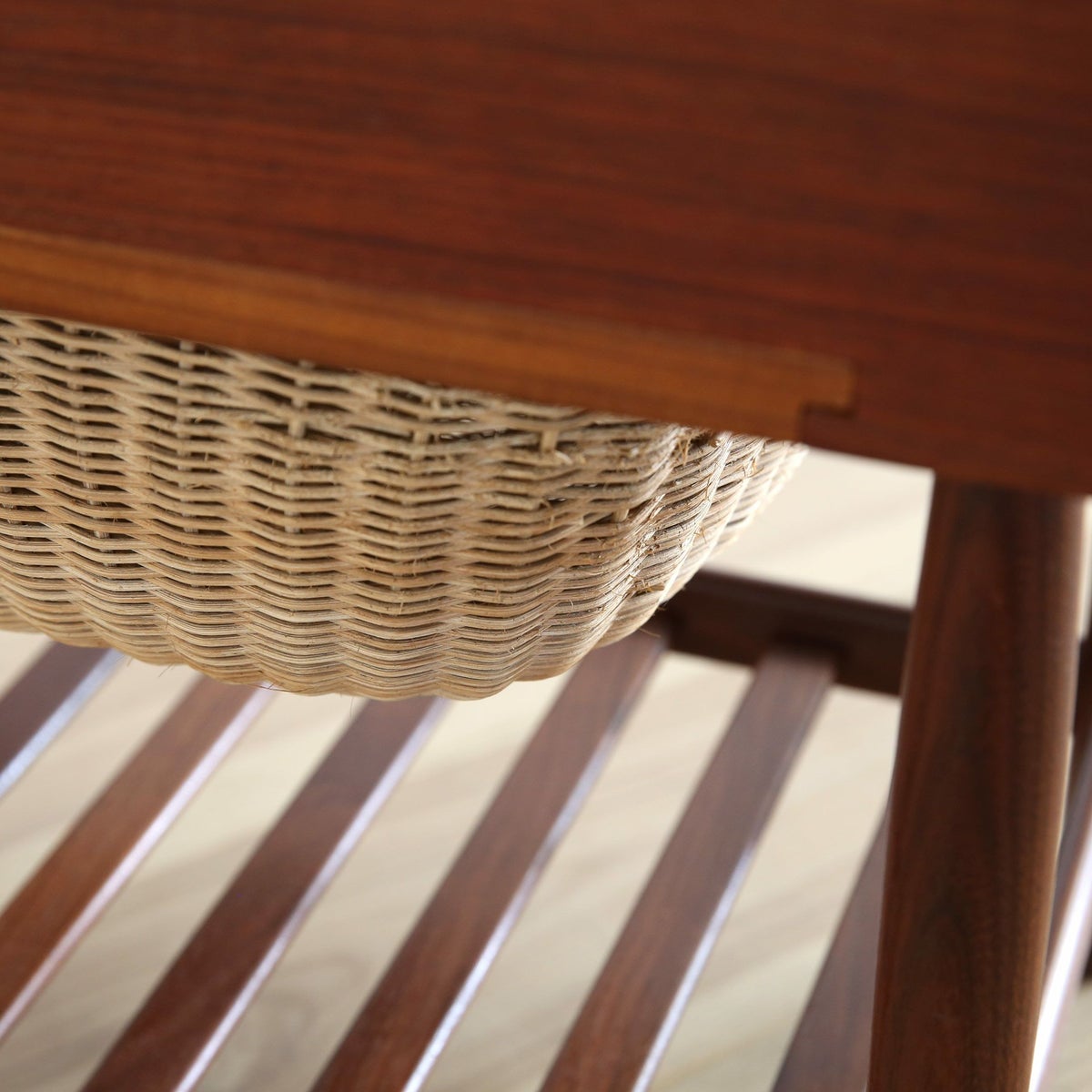 ソーイングテーブル / Ejvind A. Johansson（アイヴァン・A・ヨハンソン）（vd1909-85） 【北欧ヴィンテージ】